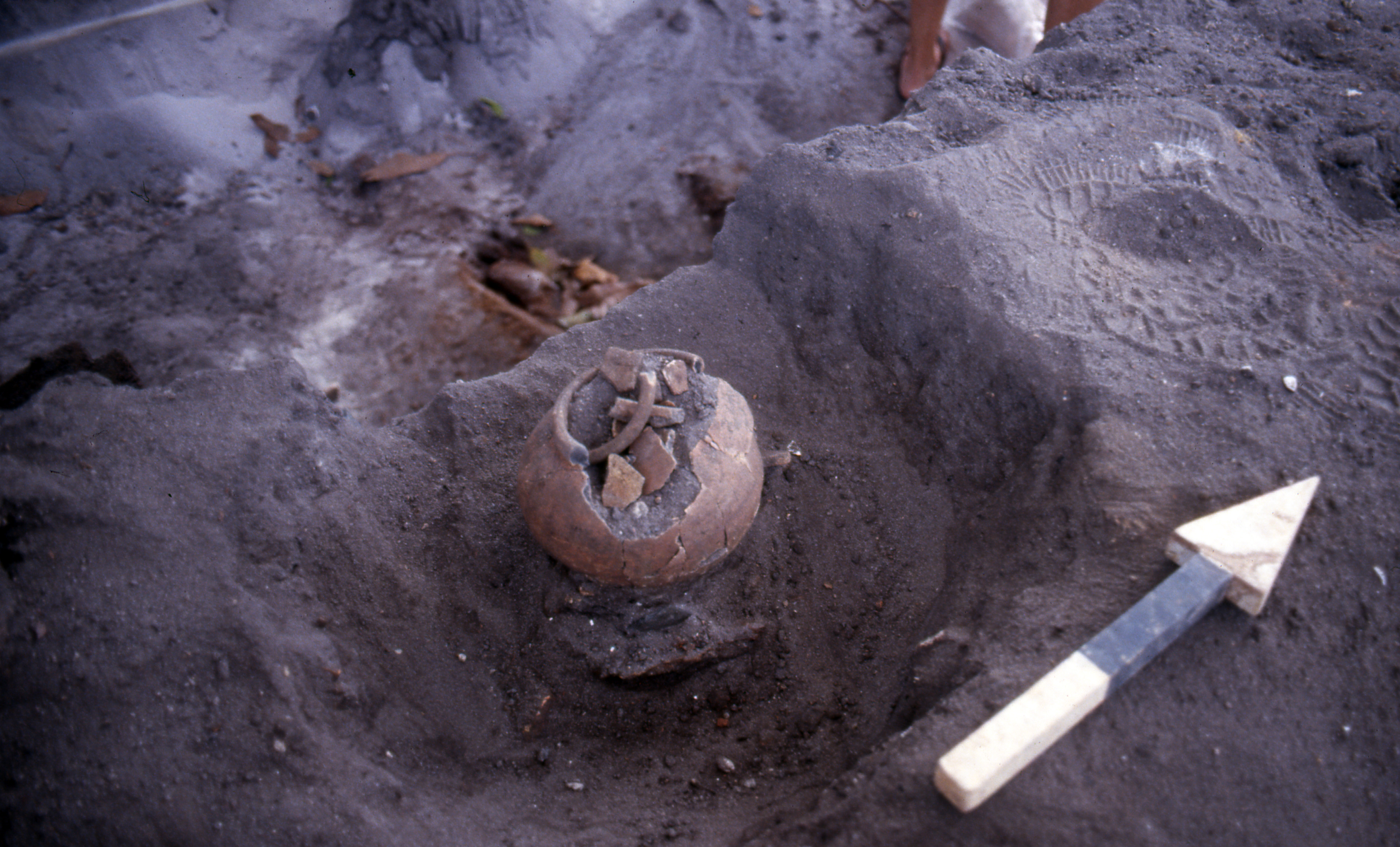 Fig 7. _Uri_ pot excavated in situ in Square IVC3