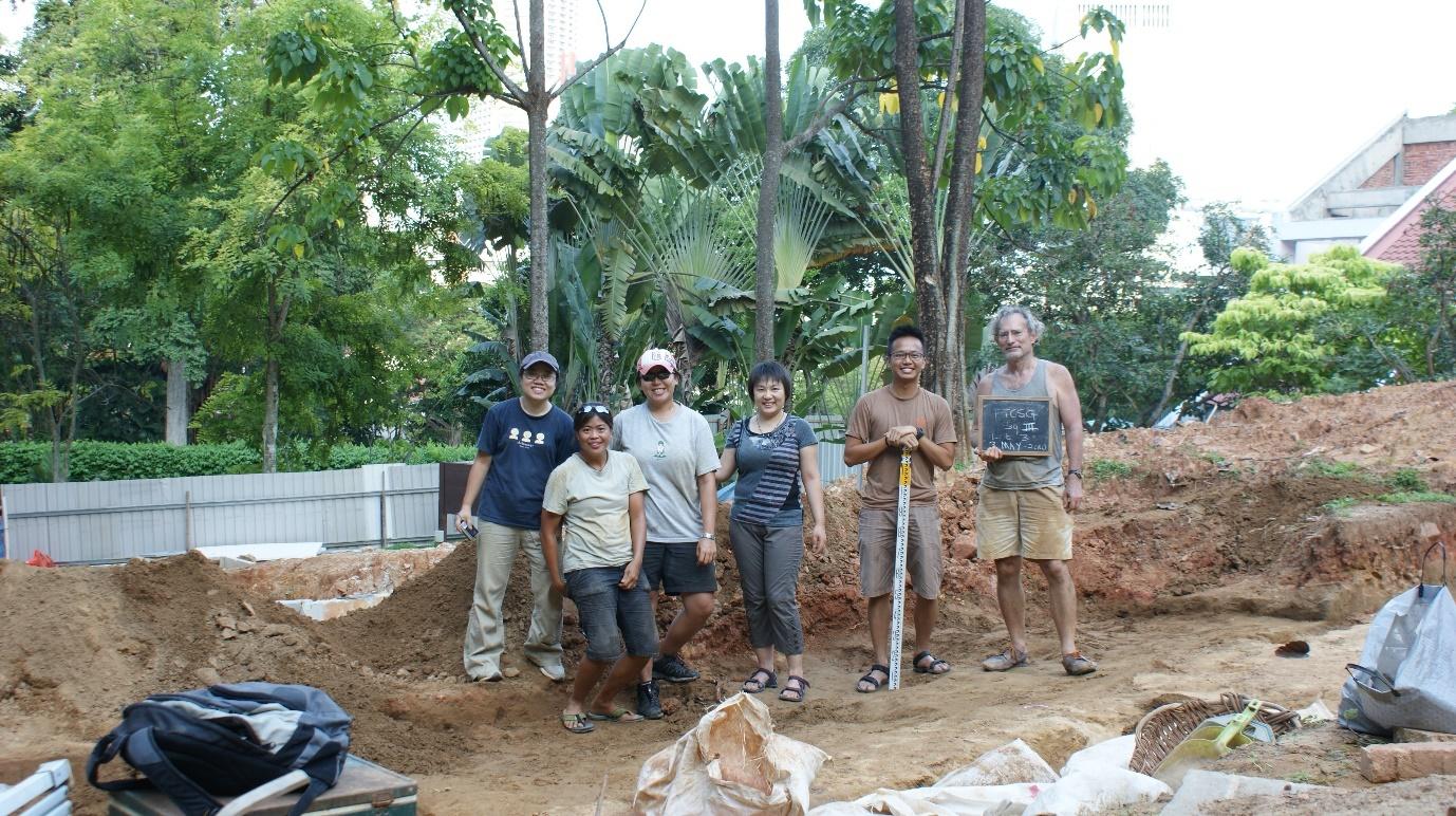 Figure 75. last day at FTCSG, May 3, 2010. Sharon Wong, Goh Geok Yian, Li Hongyan, Xin Guangcan, Lim Tse Siang, John Miksic
