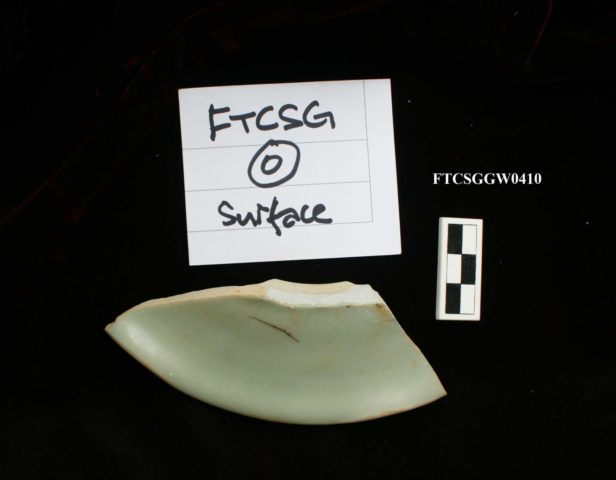 Figure 52. FTCSGGW0410 Longquan green porcelain lid for a jar